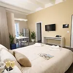 Palermo Inn Studios * Palermo