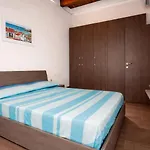 Palermo Inn Studios *