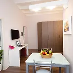 Palermo Inn Studios